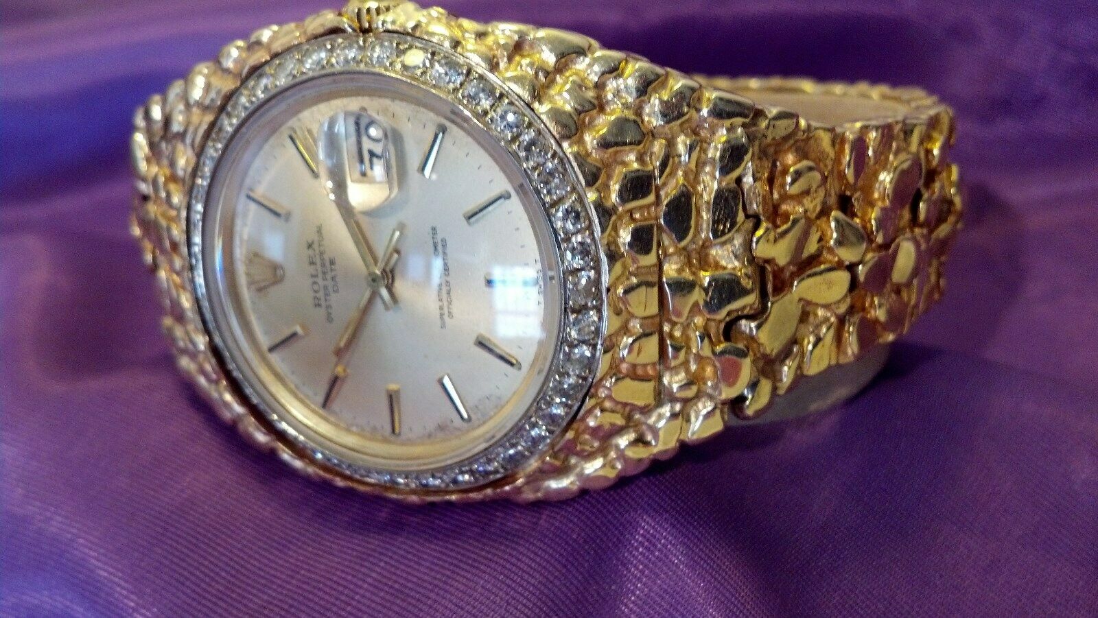 Reti Rolex pulkstenis no tīra zelta tiek pārdots izsolē Lichfieldā