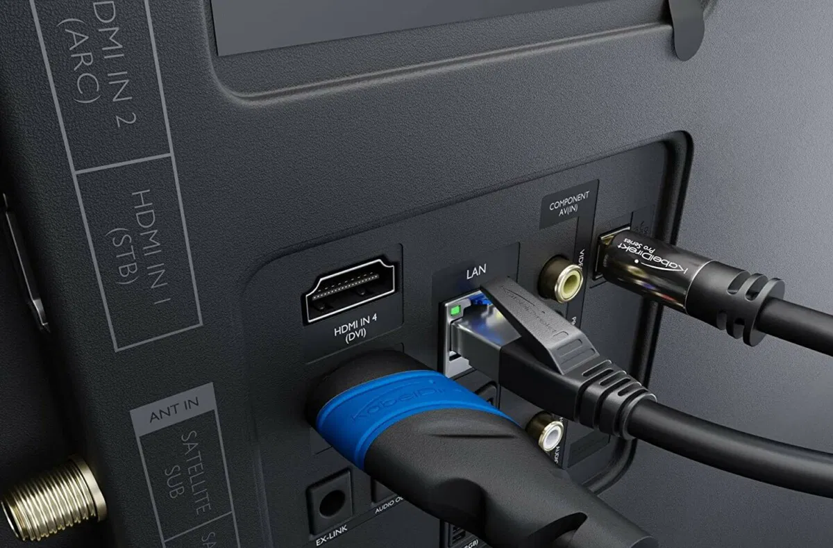 Kas ir HDMI ARC ports jūsu televizorā un kā tas atbrīvoja jūs no kabeļu jucekļa?